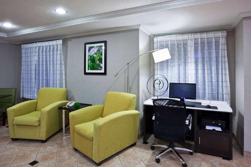 La Quinta By Wyndham Cleveland Macedonia Hotel Luaran gambar